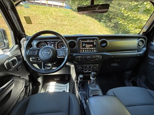 2021 Jeep JT Gladiator - Image 14 of 31