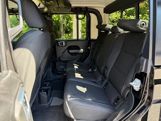 2021 Jeep JT Gladiator - Image 18 of 31