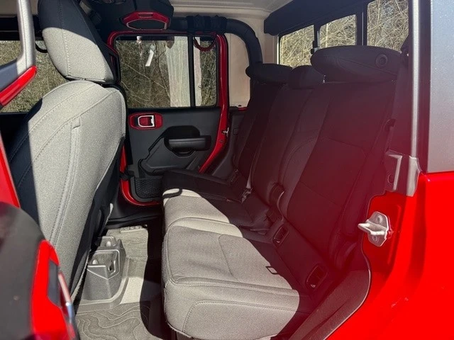 2021 Jeep JT Gladiator - Image 15 of 21
