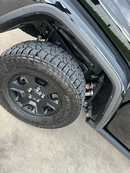 2021 Jeep JT Gladiator - Image 9 of 11