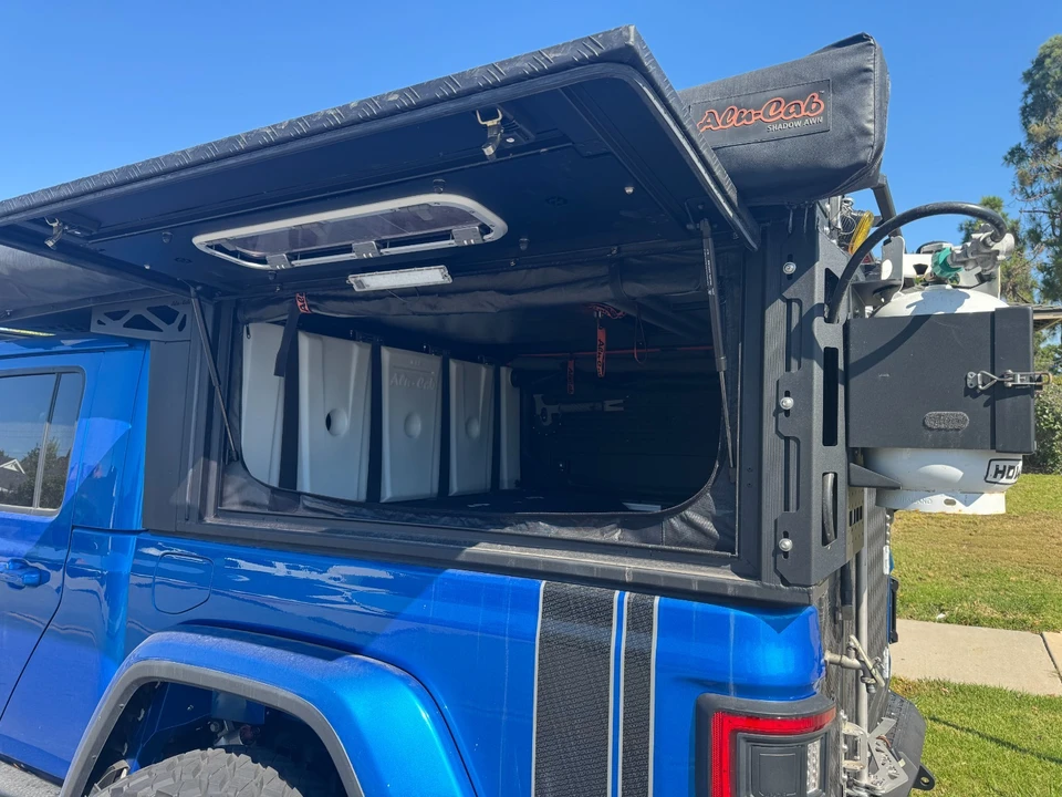 2021 Jeep JT Gladiator - Image 25 of 28