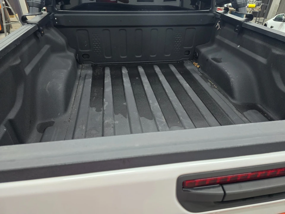 2021 Jeep JT Gladiator - Image 8 of 17