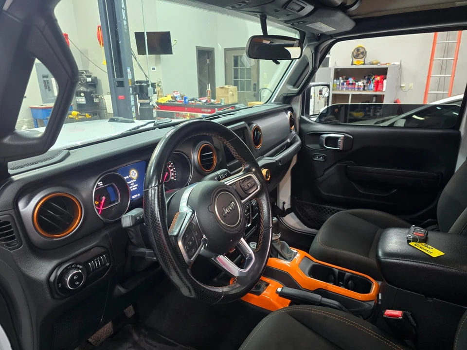 2021 Jeep JT Gladiator - Image 14 of 17