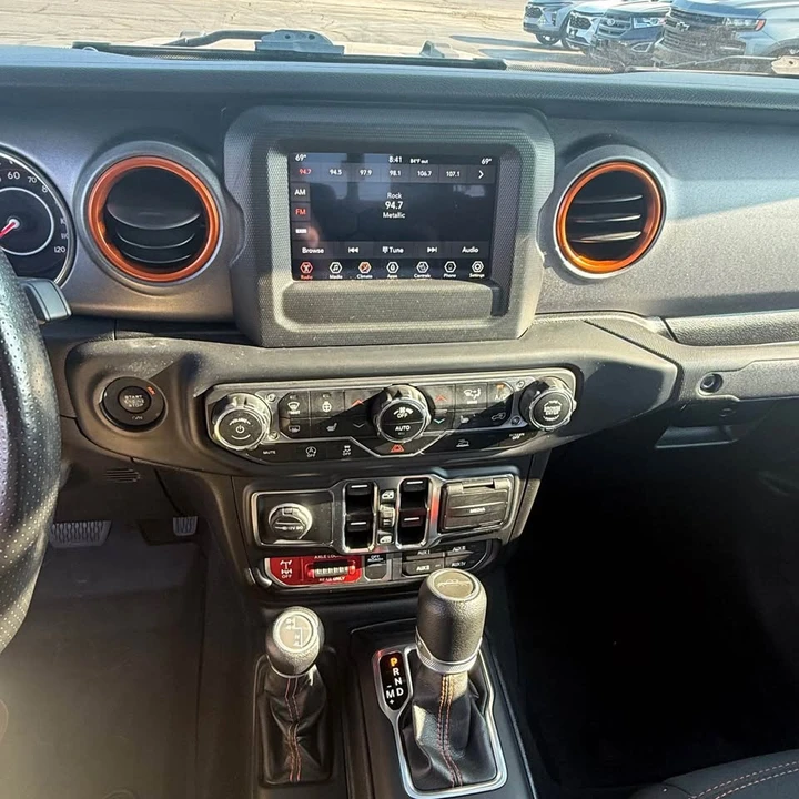 2021 Jeep JT Gladiator - Image 12 of 17