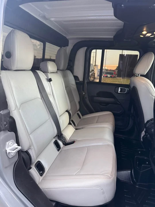 2021 Jeep JT Gladiator - Image 9 of 10