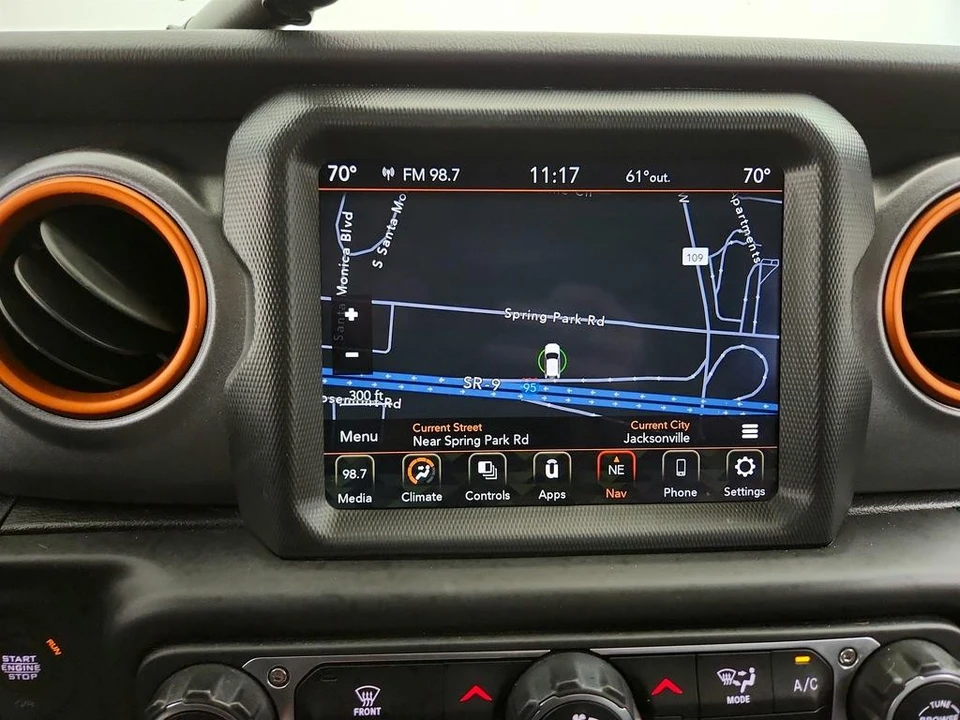 2021 Jeep JT Gladiator - Image 18 of 31