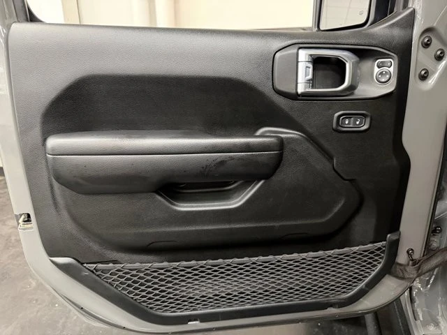2021 Jeep JT Gladiator - Image 19 of 31