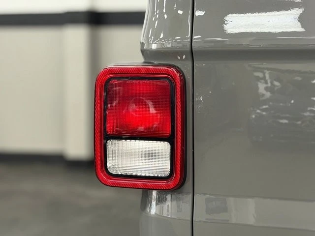 2021 Jeep JT Gladiator - Image 13 of 31