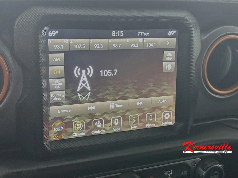 2021 Jeep JT Gladiator - Image 17 of 21