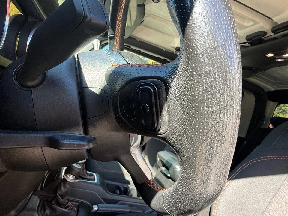 2021 Jeep JT Gladiator - Image 15 of 21