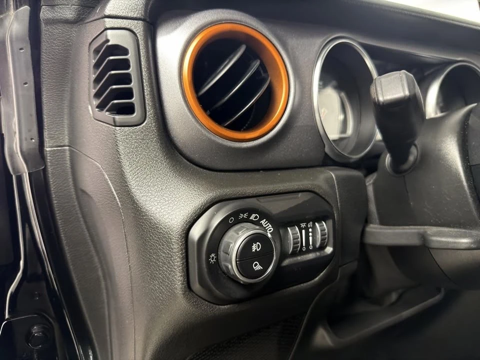 2021 Jeep JT Gladiator - Image 16 of 20