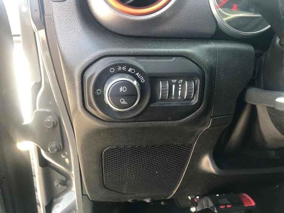 2021 Jeep JT Gladiator - Image 12 of 20