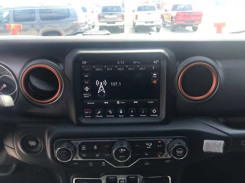 2021 Jeep JT Gladiator - Image 14 of 20