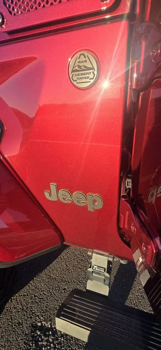 2021 Jeep JT Gladiator - Image 11 of 23