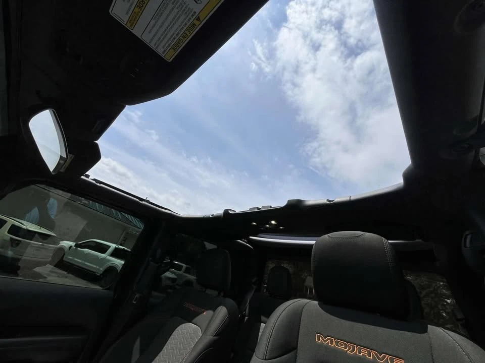 2021 Jeep JT Gladiator - Image 14 of 20