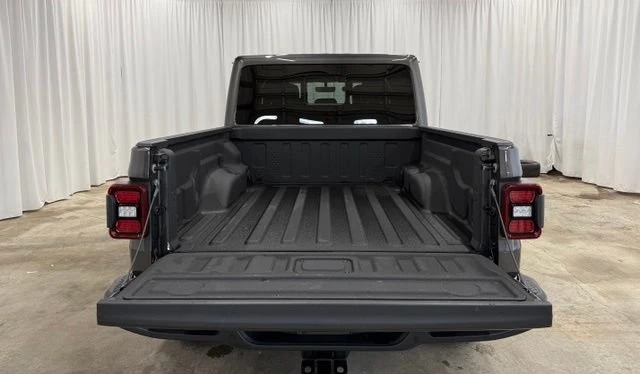 2021 Jeep JT Gladiator - Image 16 of 20
