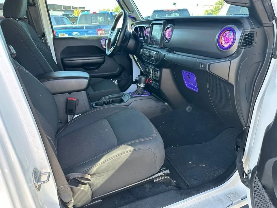 2021 Jeep JT Gladiator - Image 14 of 17