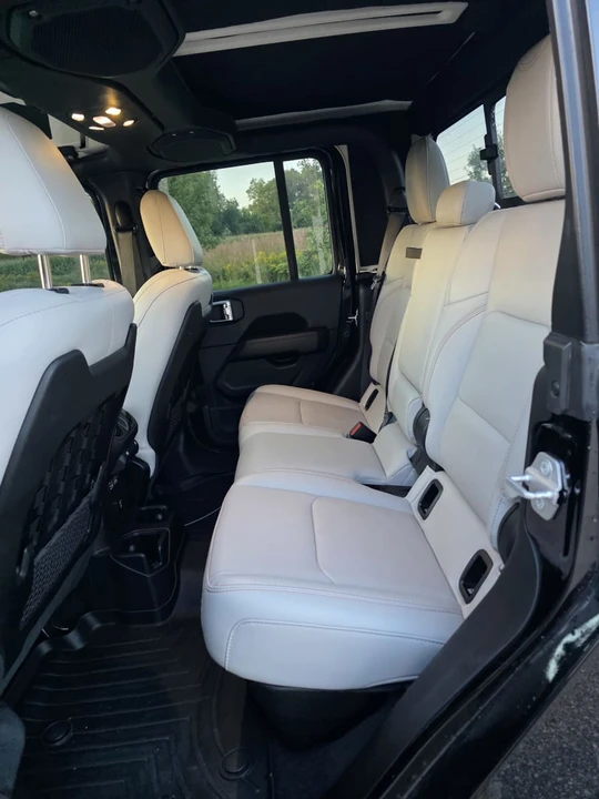 2021 Jeep JT Gladiator - Image 21 of 24