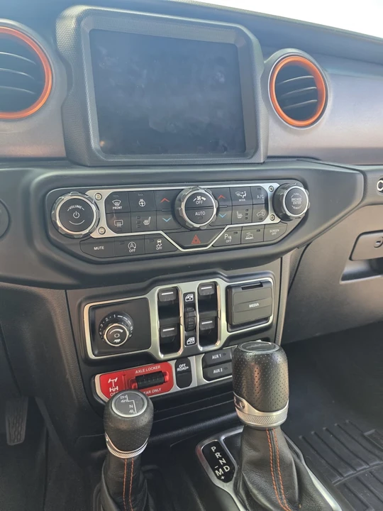 2021 Jeep JT Gladiator - Image 10 of 15