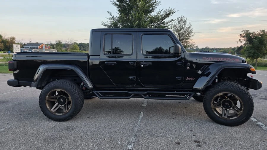 2021 Jeep JT Gladiator - Image 2 of 24