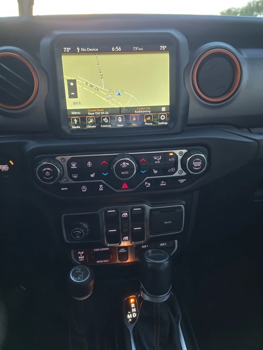 2021 Jeep JT Gladiator - Image 18 of 24