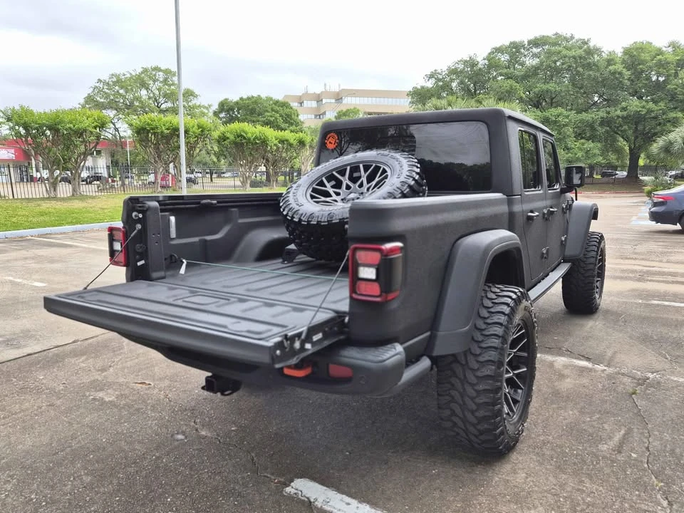 2021 Jeep JT Gladiator - Image 8 of 17