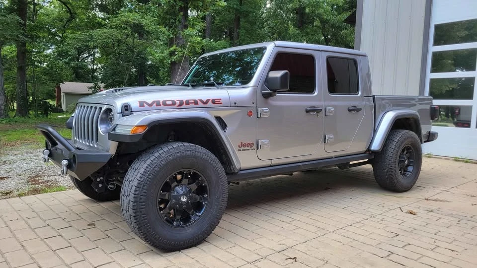 2021 Jeep JT Gladiator - Image 2 of 17