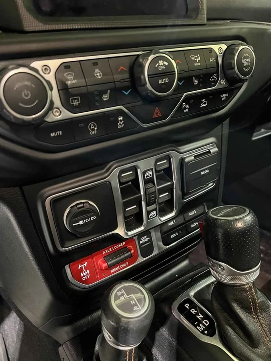 2021 Jeep JT Gladiator - Image 12 of 17
