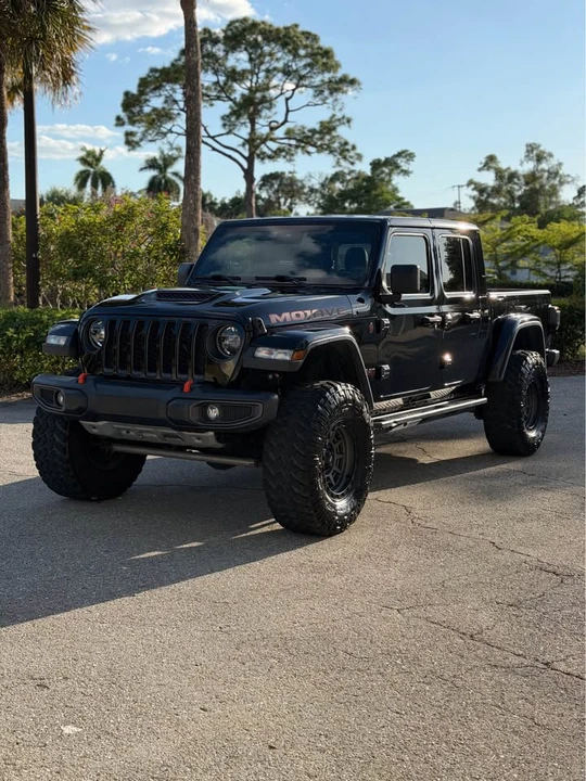 2021 Jeep JT Gladiator - Image 2 of 10