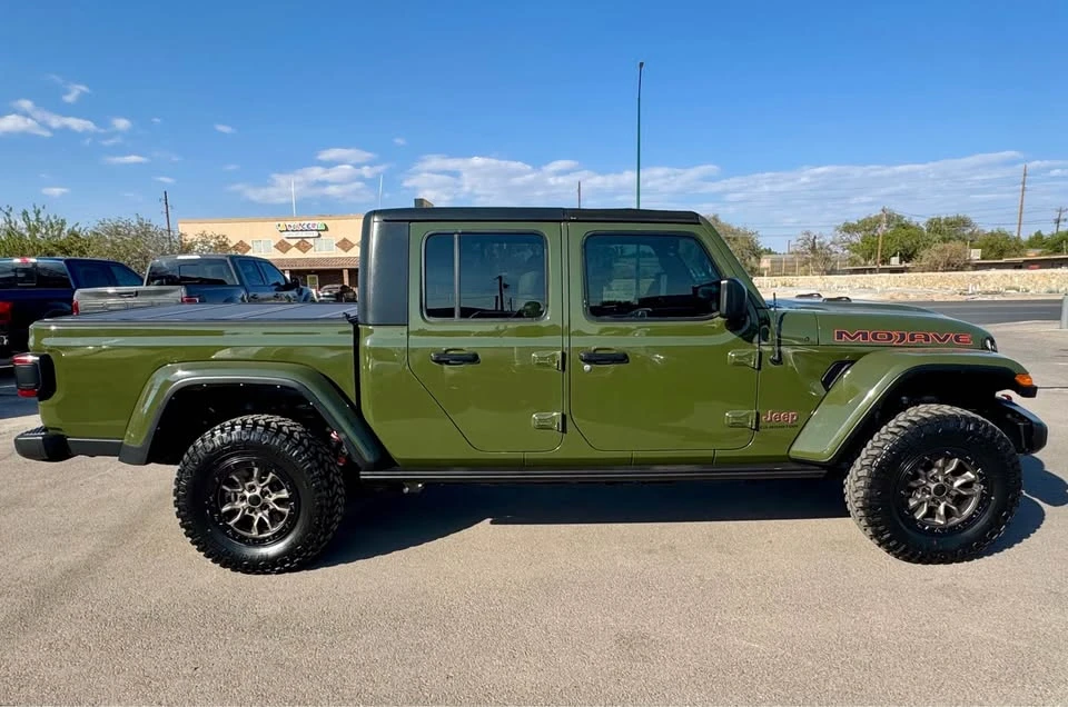 2021 Jeep JT Gladiator - Image 8 of 16