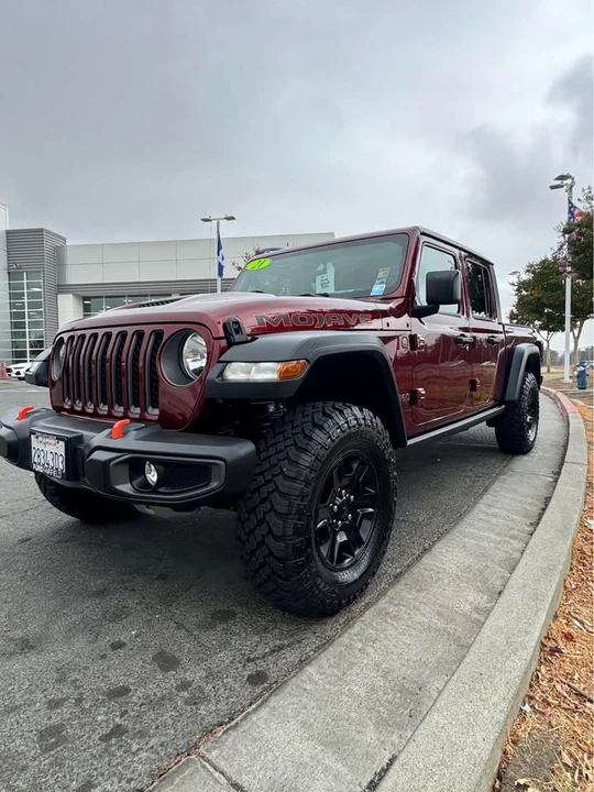 2021 Jeep JT Gladiator - Image 2 of 7