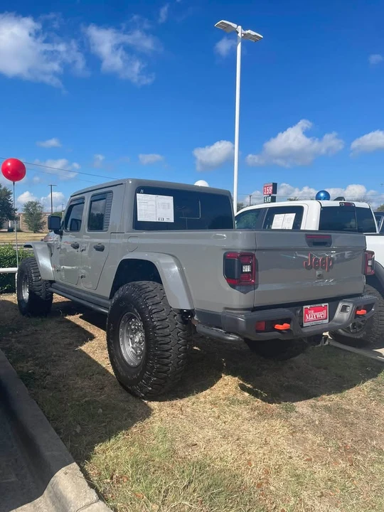 2021 Jeep JT Gladiator - Image 9 of 19