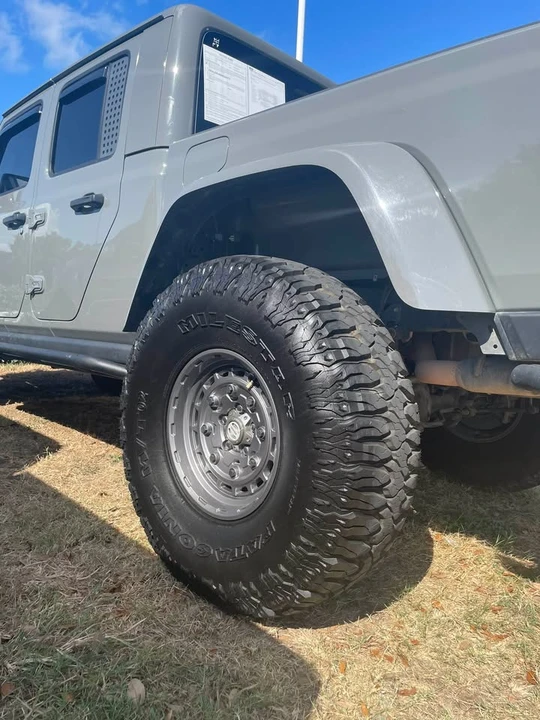 2021 Jeep JT Gladiator - Image 10 of 19
