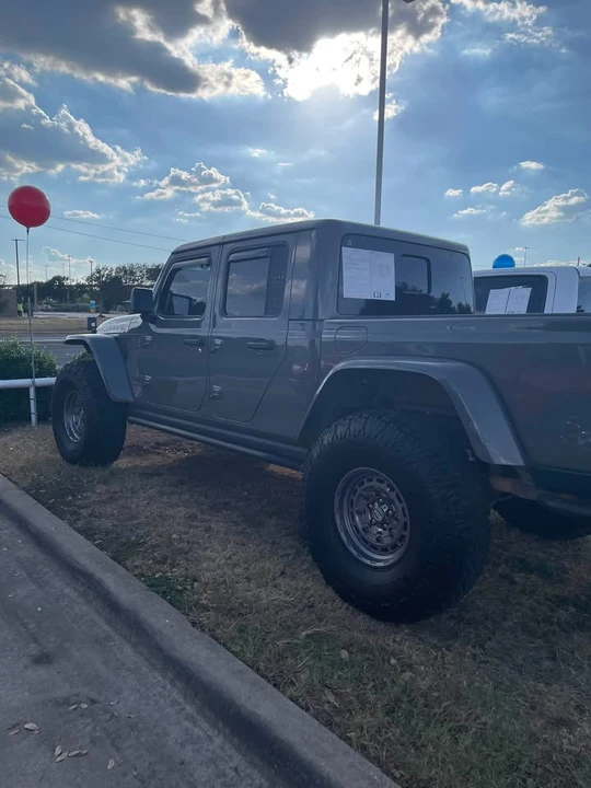 2021 Jeep JT Gladiator - Image 5 of 19