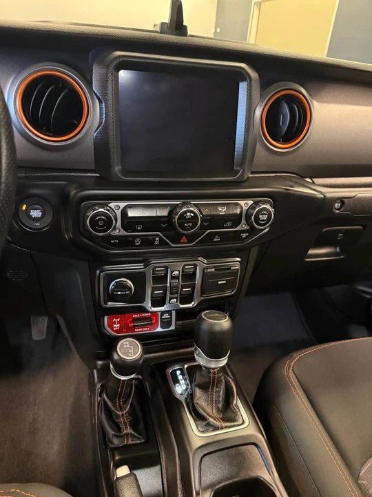 2021 Jeep JT Gladiator - Image 10 of 18