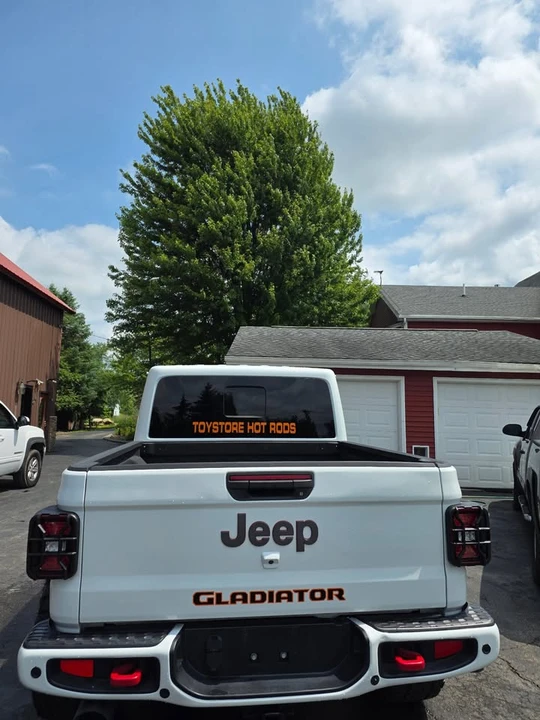 2021 Jeep JT Gladiator - Image 5 of 15