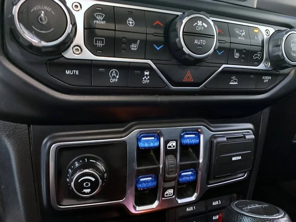 2021 Jeep JT Gladiator - Image 16 of 17