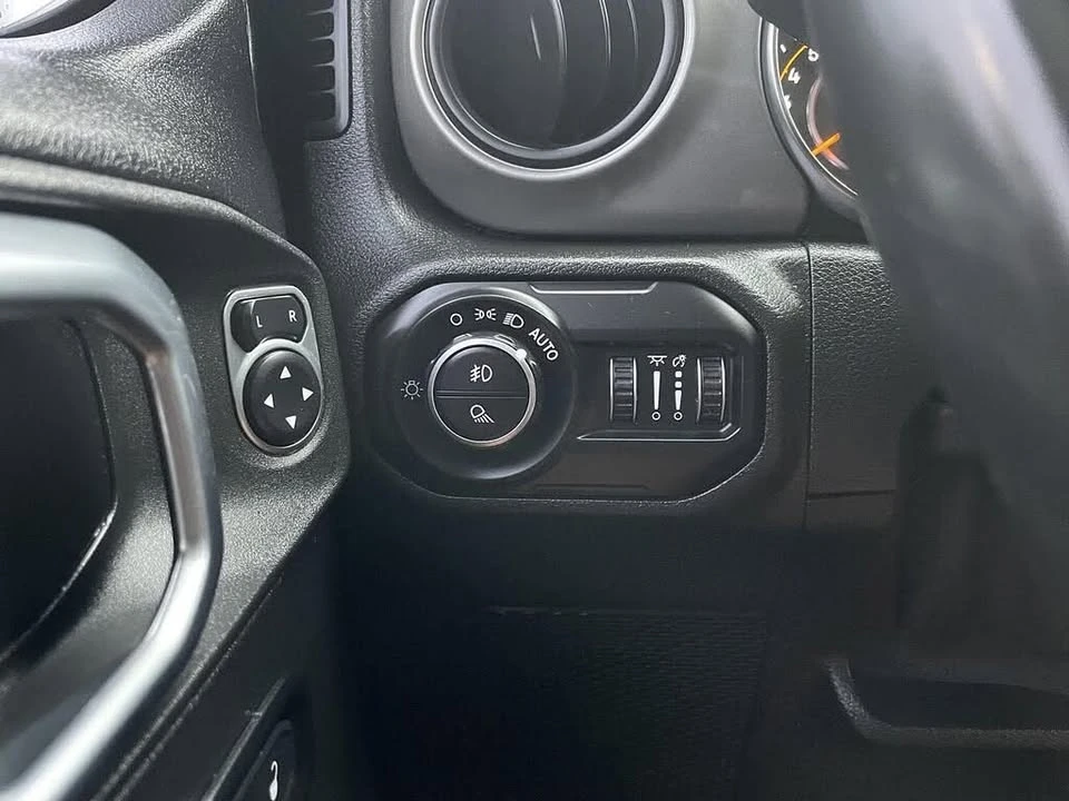 2021 Jeep JT Gladiator - Image 16 of 20
