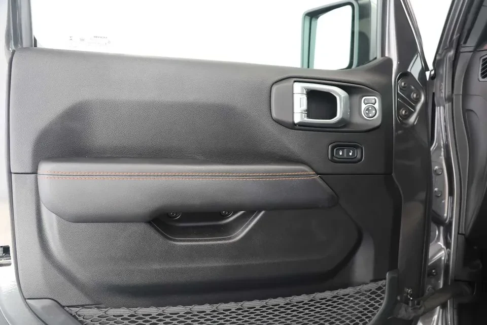 2021 Jeep JT Gladiator - Image 13 of 19