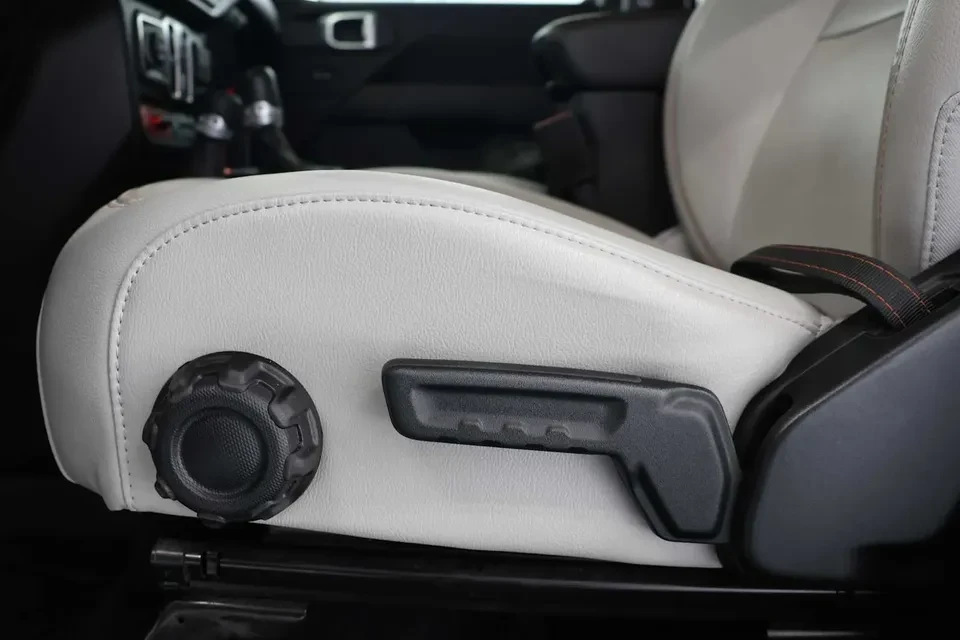 2021 Jeep JT Gladiator - Image 15 of 19