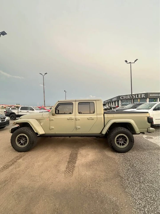 2021 Jeep JT Gladiator - Image 8 of 18