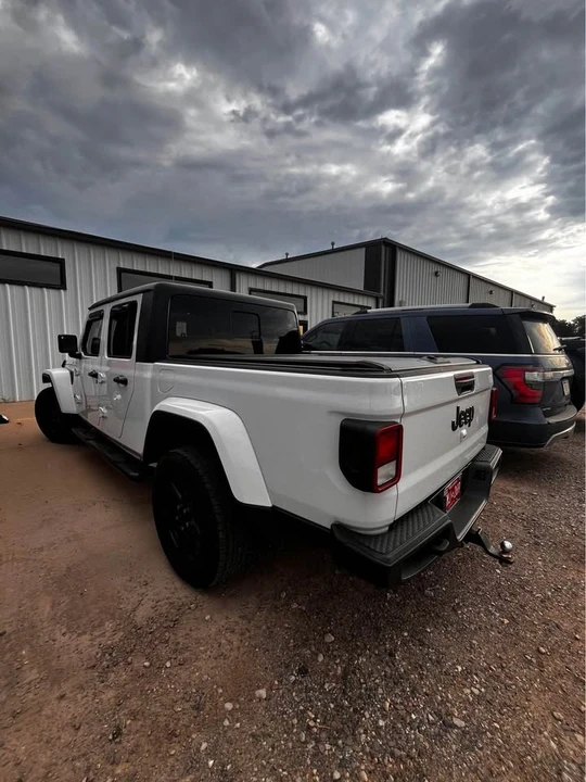2021 Jeep JT Gladiator - Image 8 of 9