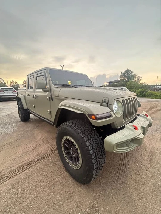 2021 Jeep JT Gladiator - Image 2 of 18