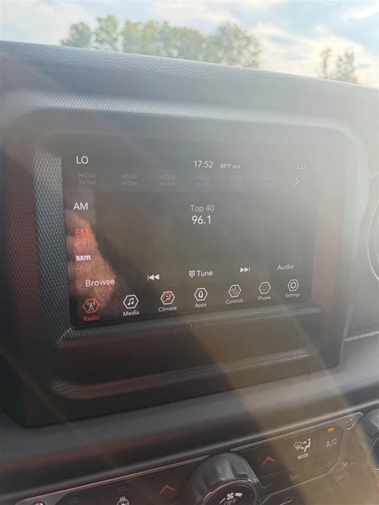 2021 Jeep JT Gladiator - Image 13 of 20
