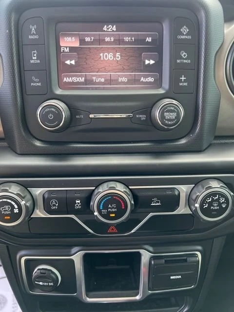 2021 Jeep JT Gladiator - Image 17 of 19
