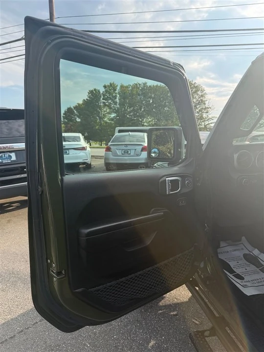 2021 Jeep JT Gladiator - Image 19 of 20