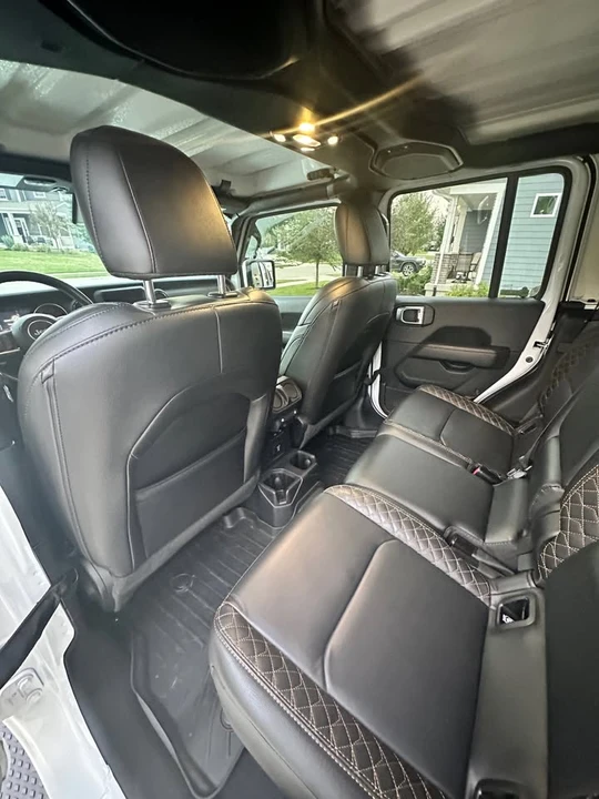 2021 Jeep JT Gladiator - Image 14 of 18