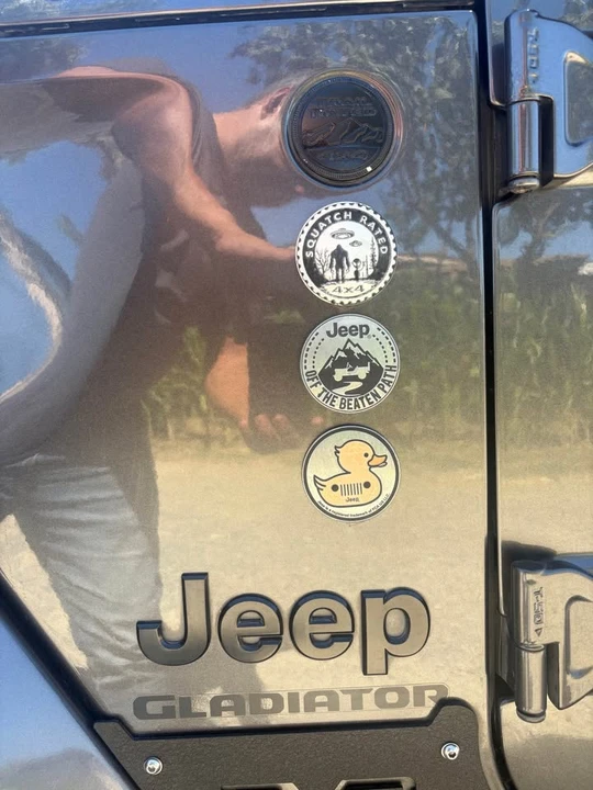 2021 Jeep JT Gladiator - Image 17 of 19