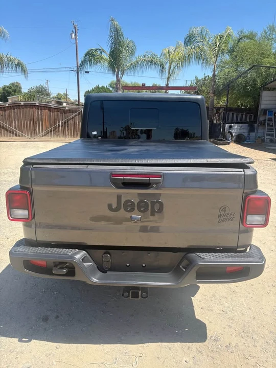 2021 Jeep JT Gladiator - Image 15 of 19