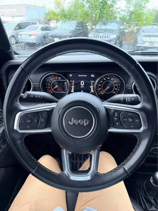 2021 Jeep JT Gladiator - Image 14 of 18